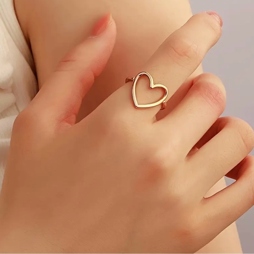 New, Golden Heart-Shaped Ring, Sz. 10.25